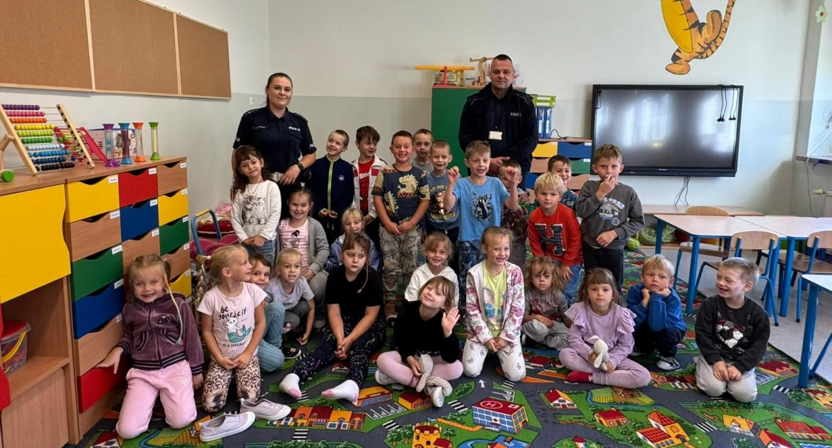 Policjanci edukowali uczniów z Krzydliny Wielkiej