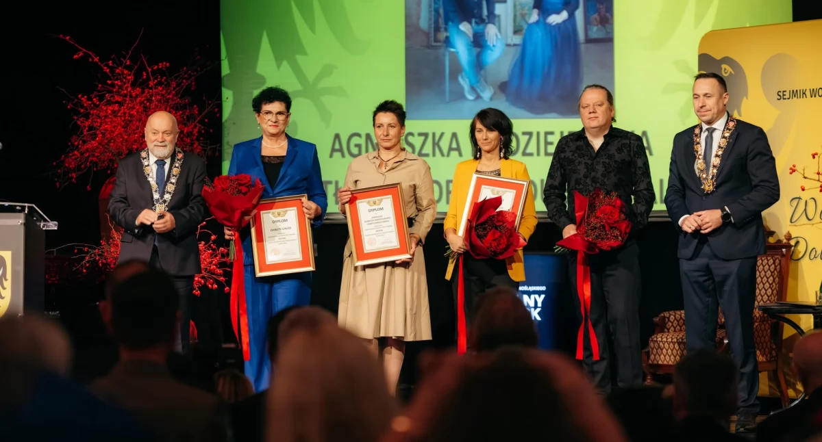 Warzęgowianie i Danuta Chłód z nagrodami Sejmiku Województwa. Dolny Śląsk świętował 80-lecie powrotu do Polski