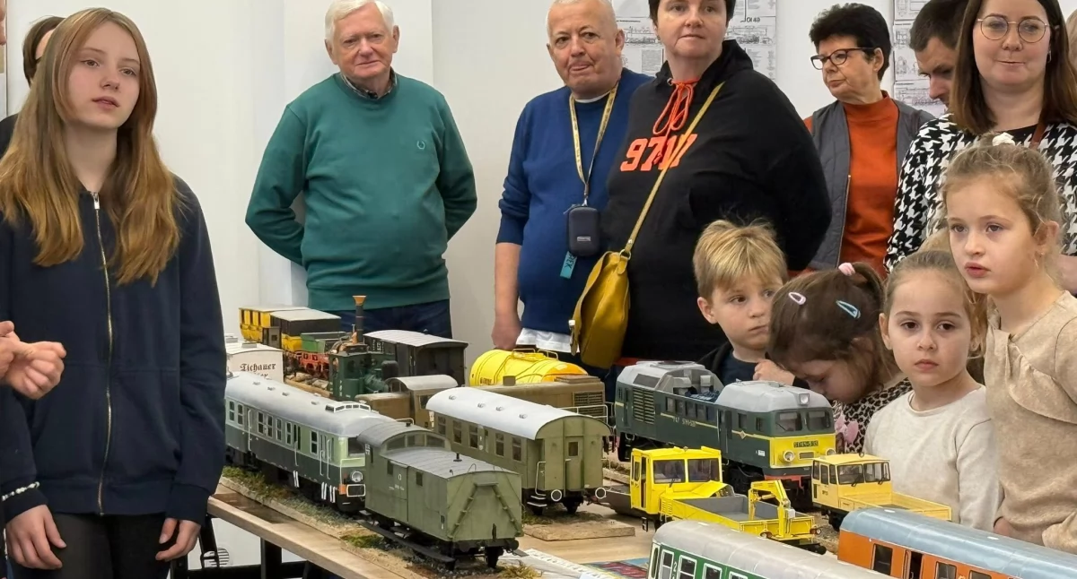 Wystawa Dioram i Modeli Kolejowych zachwyciła najmłodszych i dorosłych. Wyjątkowe otwarcie na Dworcu Kolejowym w Wołowie