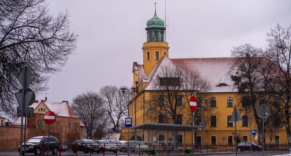 Problemy techniczne w Starostwie Powiatowym w Wołowie. Połączenia przychodzące nadal nie działają