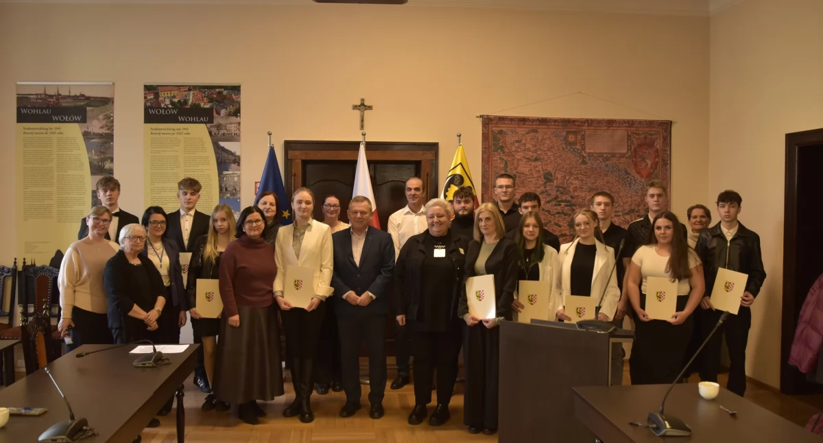 Uroczyste wręczenie stypendiów powiatu wołowskiego