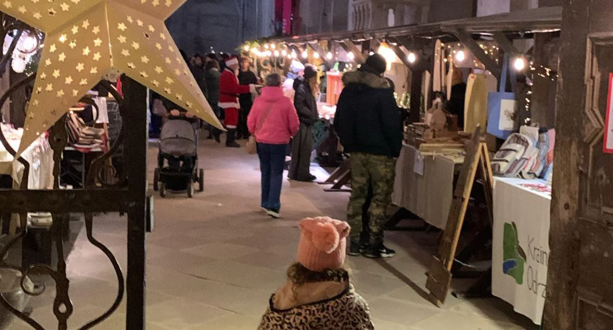 Świąteczna magia w Lubiążu! Trwa Jarmark Bożonarodzeniowy w dawnym kościele klasztoru pocysterskiego