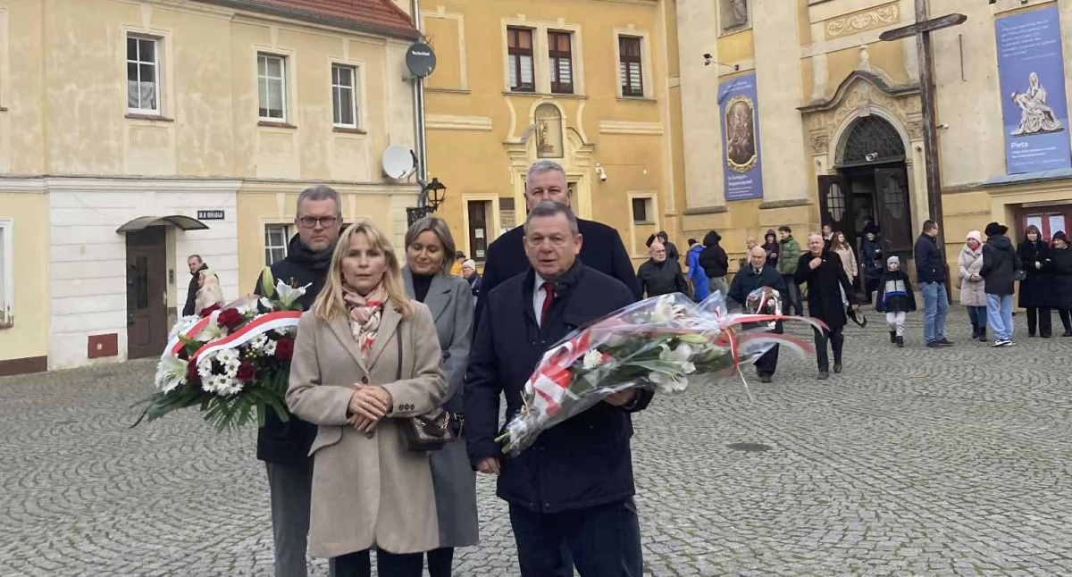 Wołów: obchody Dnia Pamięci Ofiar Stanu Wojennego 2025. Czym był stan wojenny w Polsce?