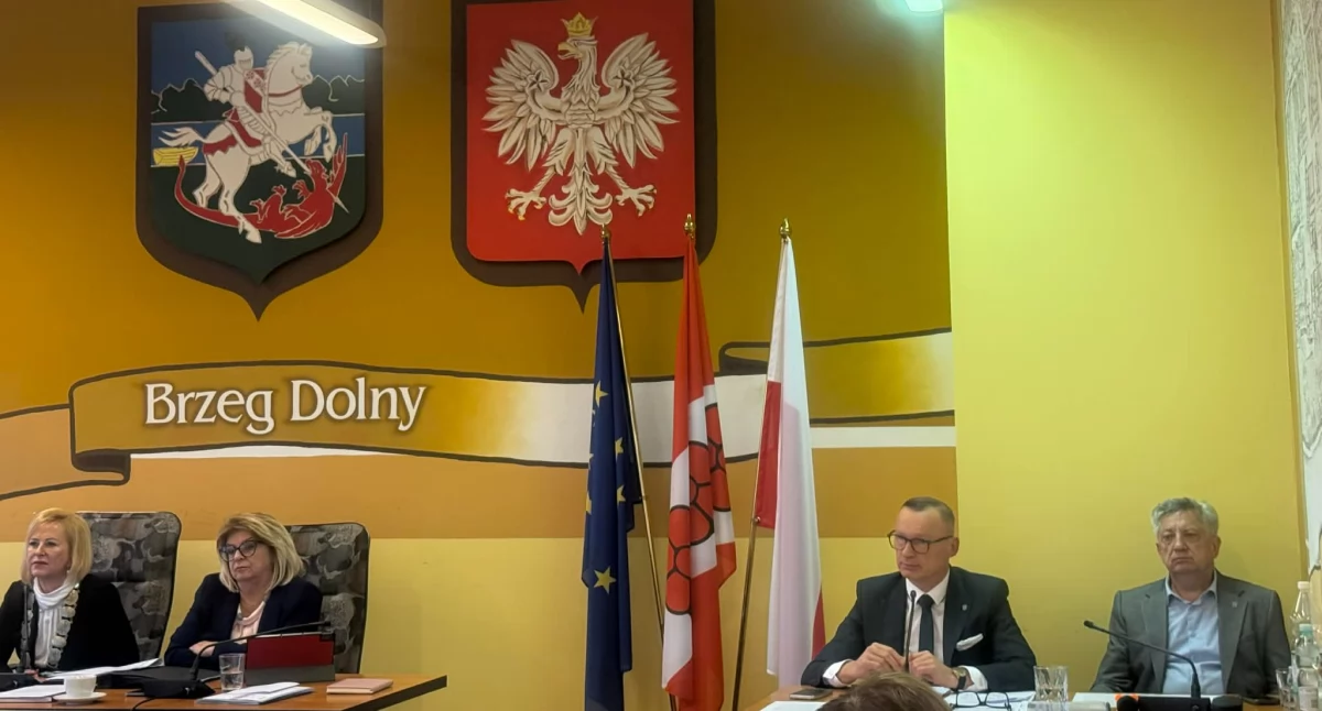 Zielona rewolucja w szkołach, nowe drogi i świetlice. Brzeg Dolny planuje ponad 24 mln zł na inwestycje w 2026 roku