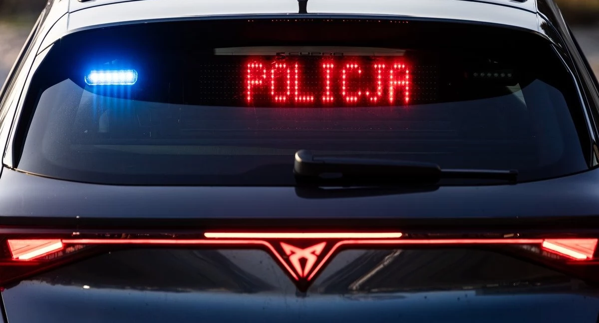 Świąteczne podróże pod kontrolą. Policjanci apelują do kierowców