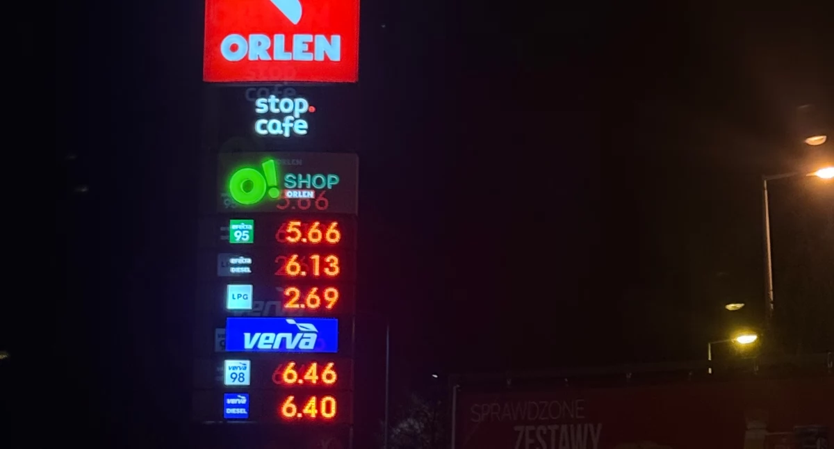 Ile naprawdę kosztuje paliwo? Politycy się kłócą, a ceny na stacjach w Brzegu Dolnym mówią same za siebie