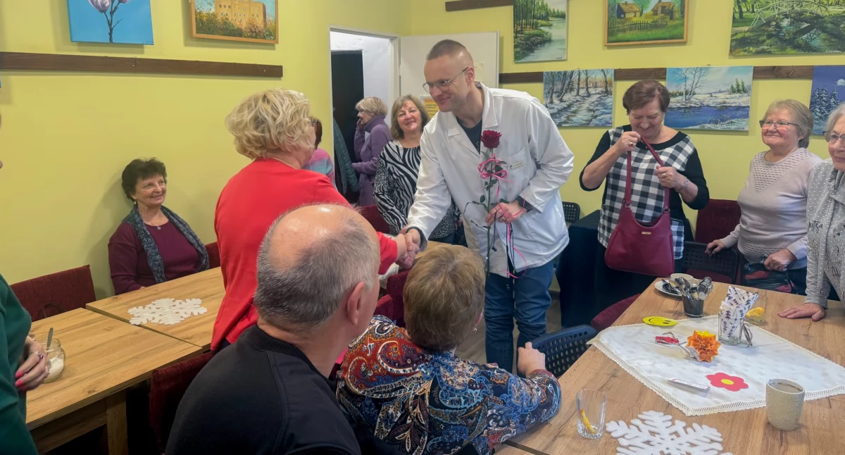 Seniorzy z Brzegu Dolnego rozmawiali o zdrowiu i profilaktyce
