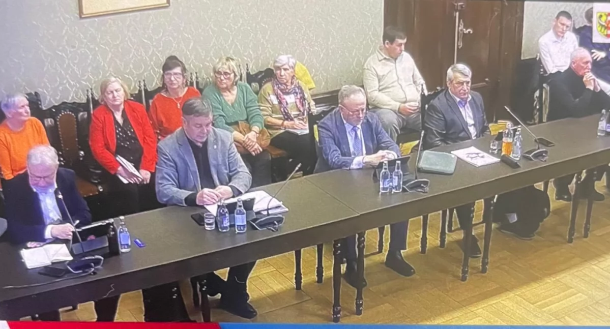 Strategia dla seniorów pod lupą radnych. Transport i rehabilitacja głównym problemem powiatu wołowskiego