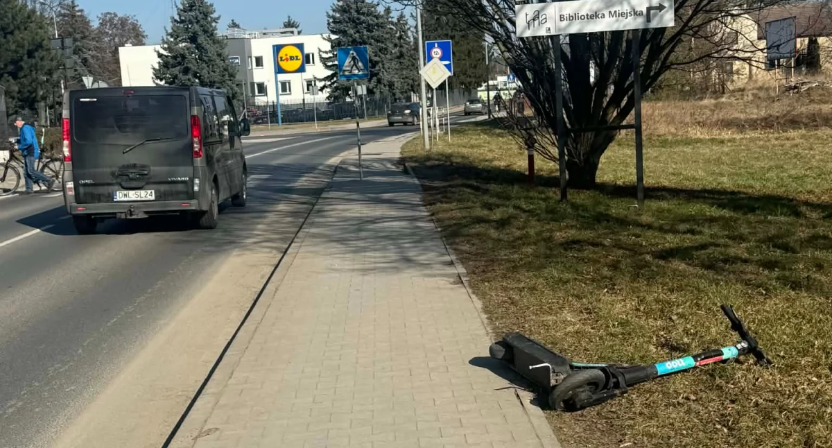 Hulajnogi w Brzegu Dolnym: Wygoda czy chodnikowy tor przeszkód? Sprawdzamy zasady i kary