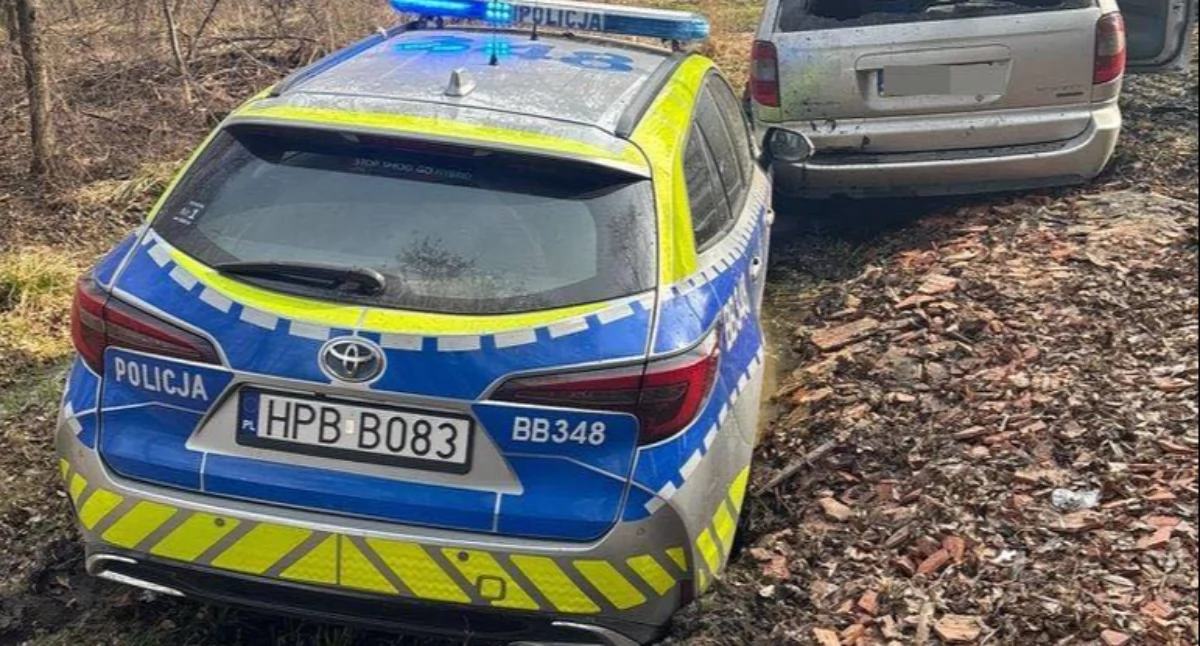 Nie zatrzymał się do kontroli i próbował uciec. W samochodzie policjanci znaleźli narkotyki
