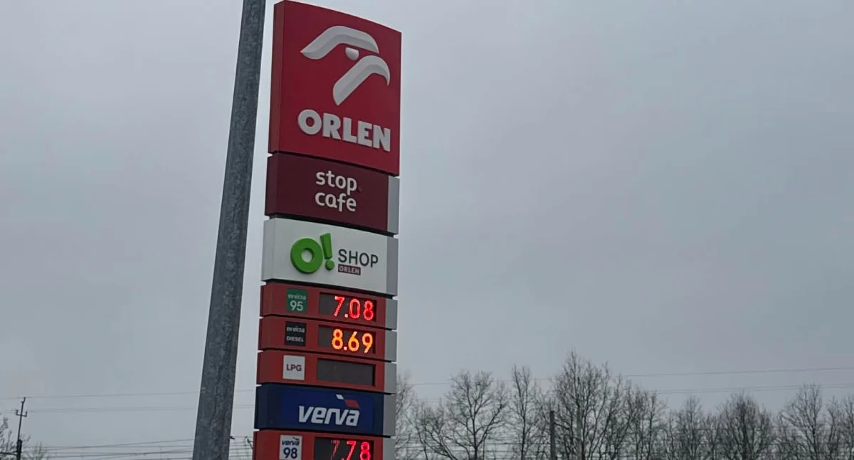Paliwowy zawrót głowy w regionie. Diesel bije rekordy, benzyna powyżej 7 zł. Gdzie tankują mieszkańcy?