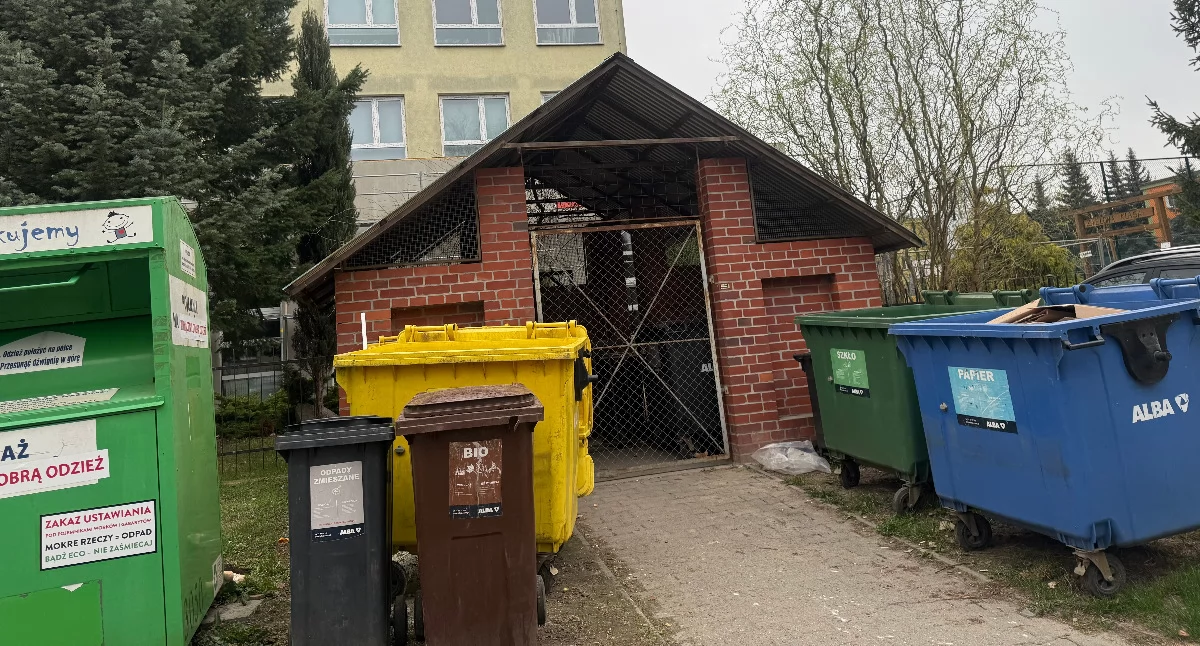 Spór o śmieci w Brzegu Dolnym eskaluje. Część wspólnot bez umów, gmina: „wszyscy płacą za nielicznych”