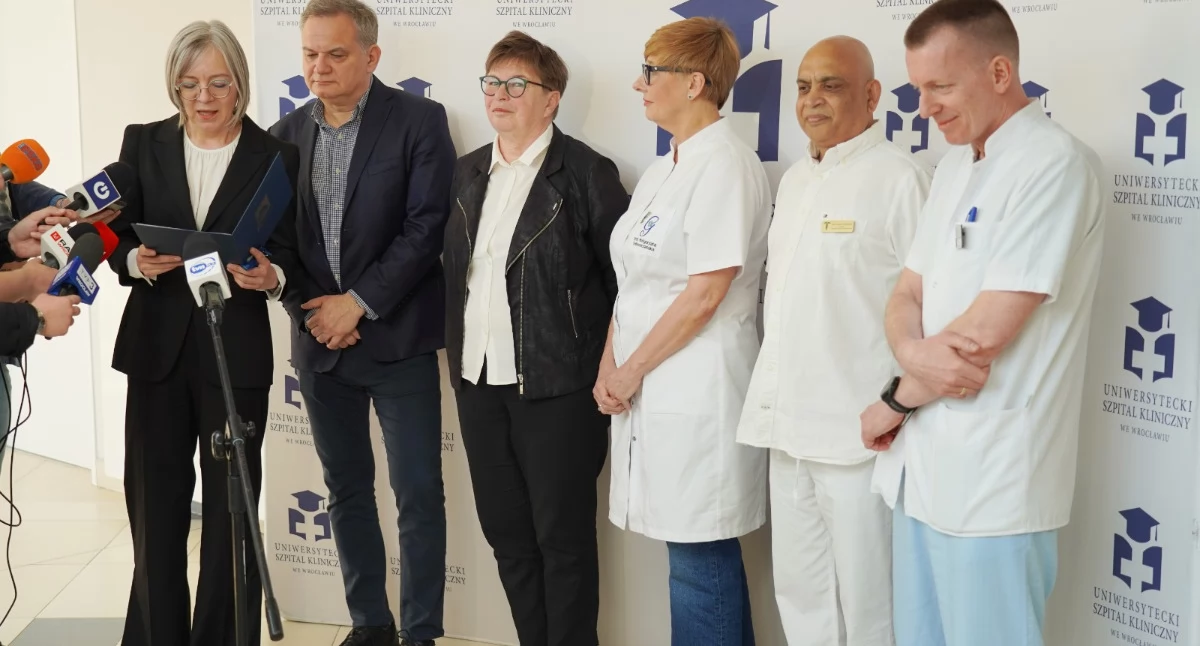 Od postu do przejedzenia. Jak spędzić święta w rodzinnym gronie zamiast na SOR-ze? Radzą specjaliści z USK we Wrocławiu