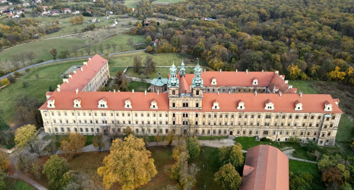 Ponad 400 tys. zł dla powiatu wołowskiego. Pieniądze na zabytki, bezpieczeństwo i seniorów