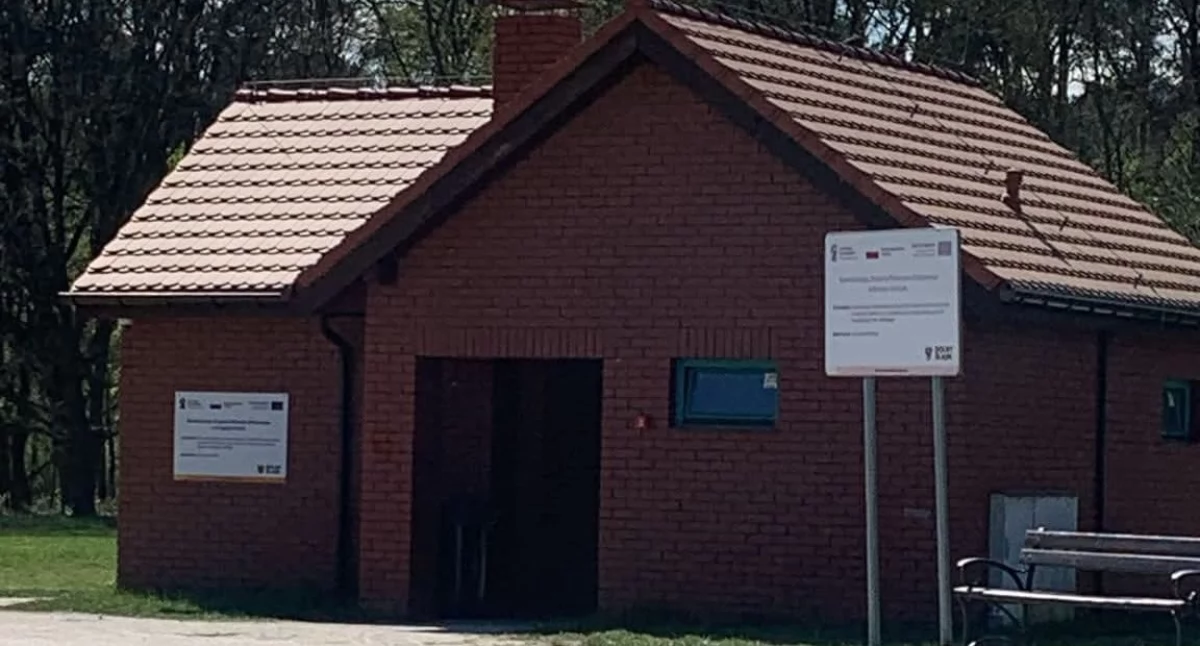 Toalety publiczne w Brzegu Dolnym: Dlaczego szalet przy ul. 1-go Maja jest zamknięty?