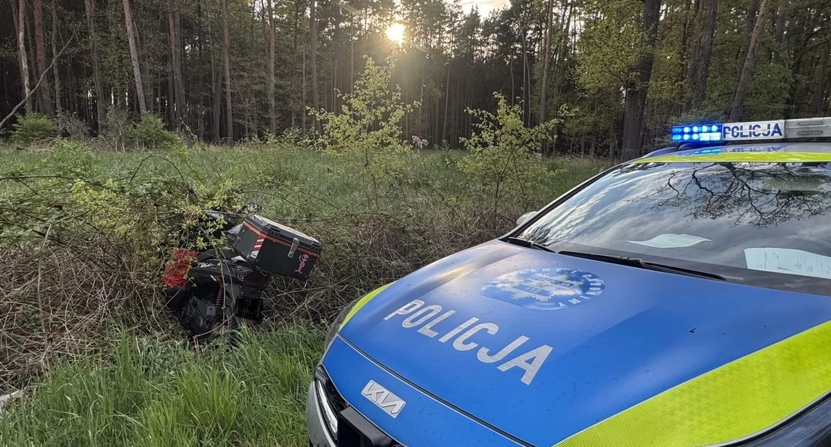 Recydywista na motorowerze. Miał dwa zakazy, 1,5 promila i ochotę na pościg
