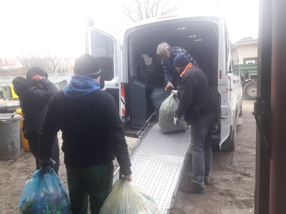 600 kg nakrętek od mieszkańców dla Stowarzyszenia Osób Niepełnosprawnych w Wołowie