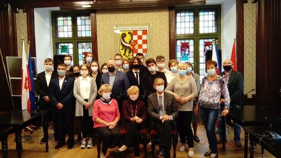 Wspólne obrady seniorów i młodych radnych
