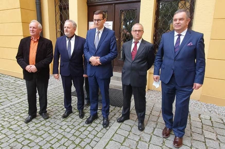 Premier Morawiecki z wizytą w powiecie wołowskim
