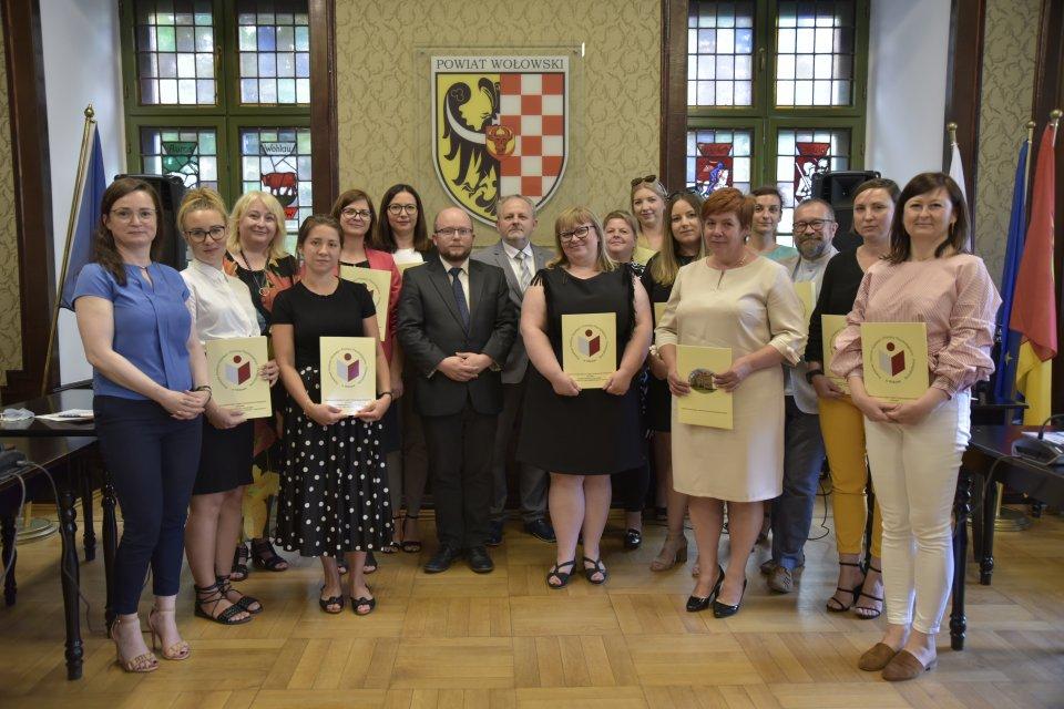 Organizacja pomocy społecznej. Absolwenci odebrali dyplomy