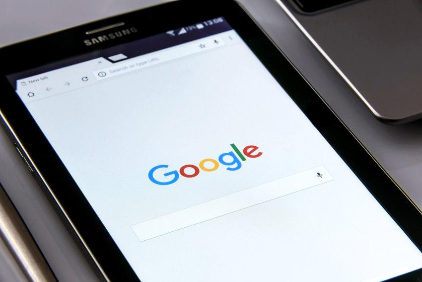 „Google wciąż przestaje działać.” Internauci informują o awarii