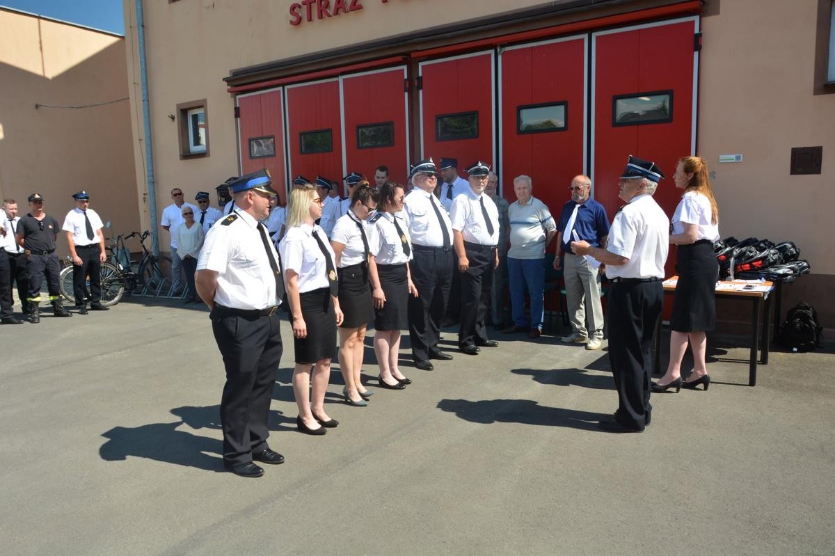 Medale i podziękowania dla strażaków z Brzegu Dolnego