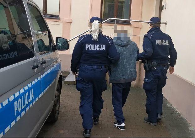 Pijana matka przyjechała autem po dziecko do szkoły