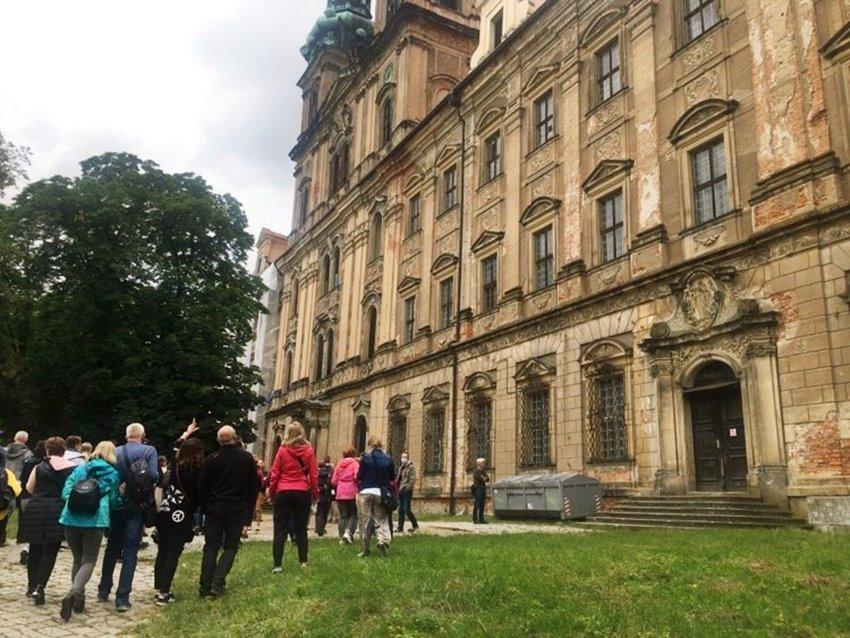 Poznaj Lubiąża tajemnice – od strychu po piwnice