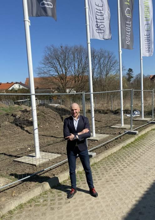 Wołów to dobre miejsce do zamieszkania: blisko Wrocławia, a spokojnie i zielono