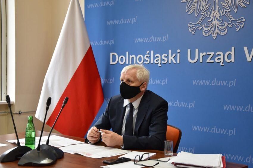 Wojewoda apeluje do mieszkańców w sprawie wzywania karetek