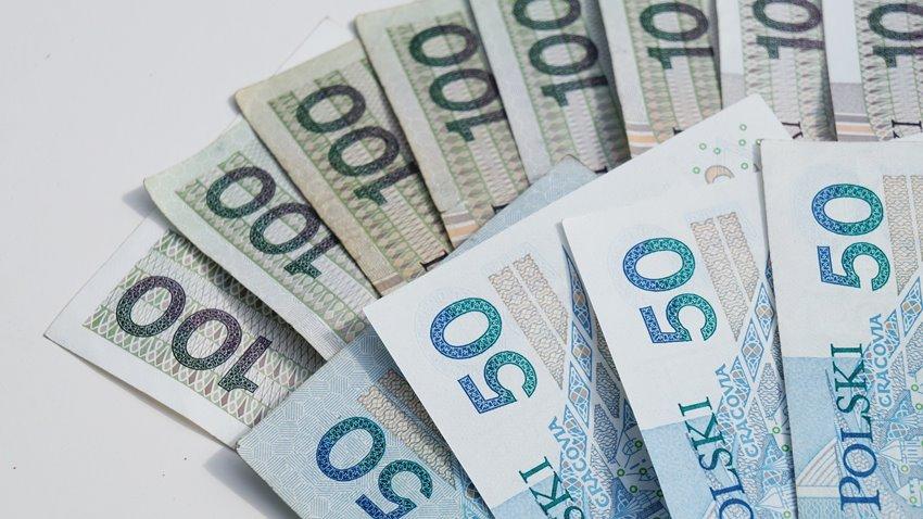 Emeryci dostaną pieniądze jeszcze przed świętami