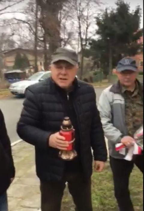 Solidarność  z Wołowa zapaliła znicze w rocznicę 13 grudnia [WIDEO]
