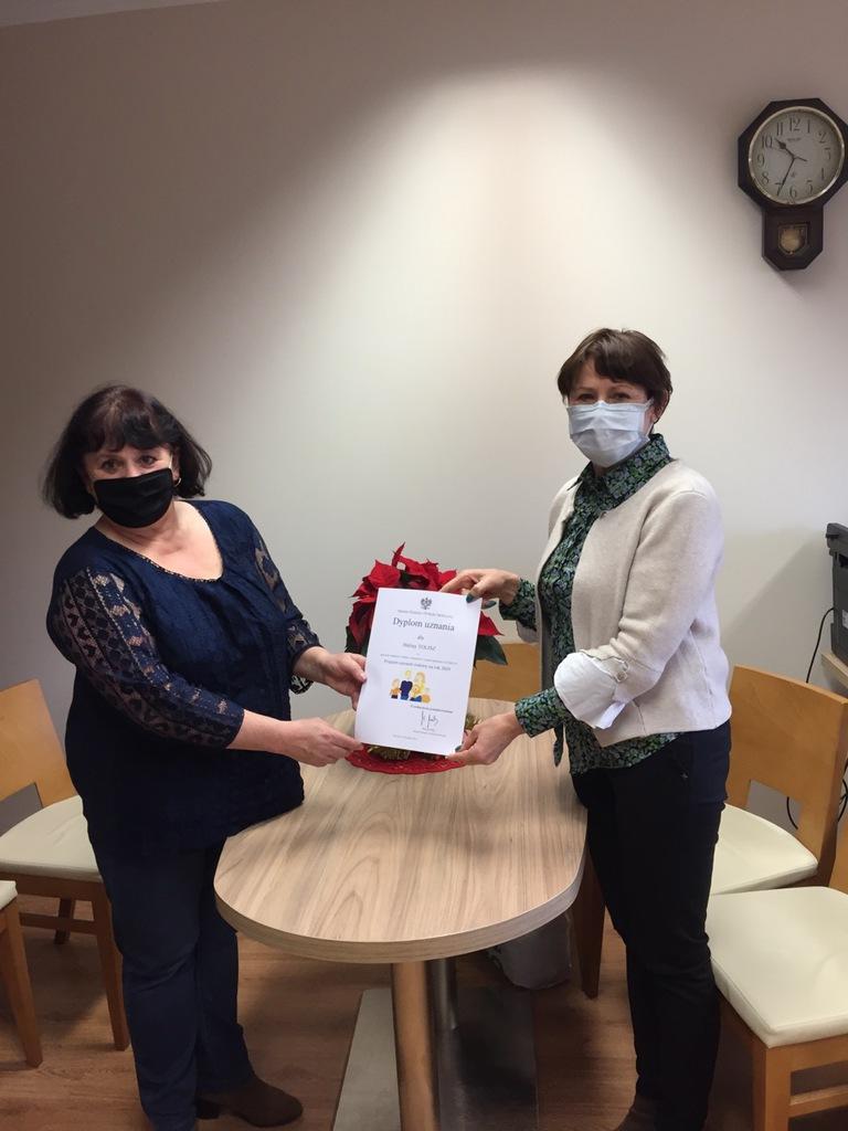 Gratulacje dla pracowniczki wołowskiego MOPS-u od minister rodziny