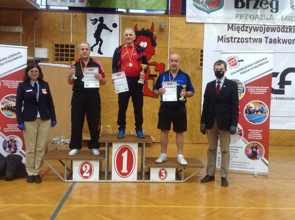 Rywalizowali zawodnicy tenisa stołowego