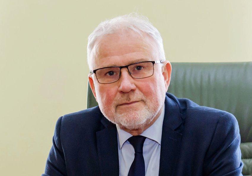 Stanowisko burmistrza Brzegu Dolnego w sprawie zawieszenia oddziałów w dolnobrzeskim szpitalu