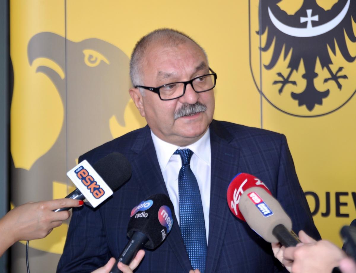 Marszałek: Prawo, które narusza godność człowieka, jest prawem złym