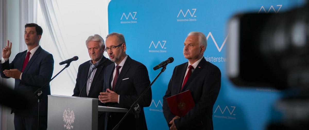 Ministerstwo Zdrowia przygotowało strategię walki z epidemią koronawirusa na jesień