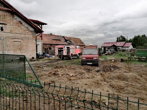Paliło się poddasze budynku w Krzelowie