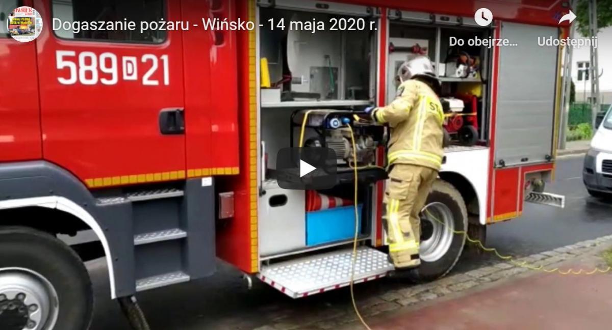 W Wińsku trwa dogaszanie budynku po nocny pożarze