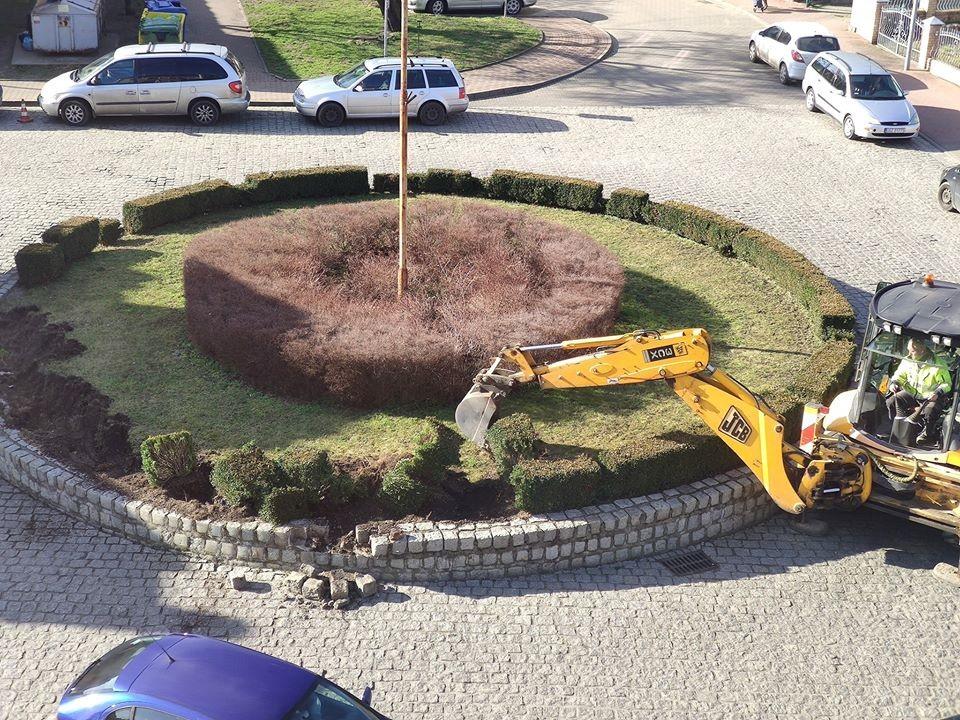 Co dzieje się na Placu Jana Sobieskiego?