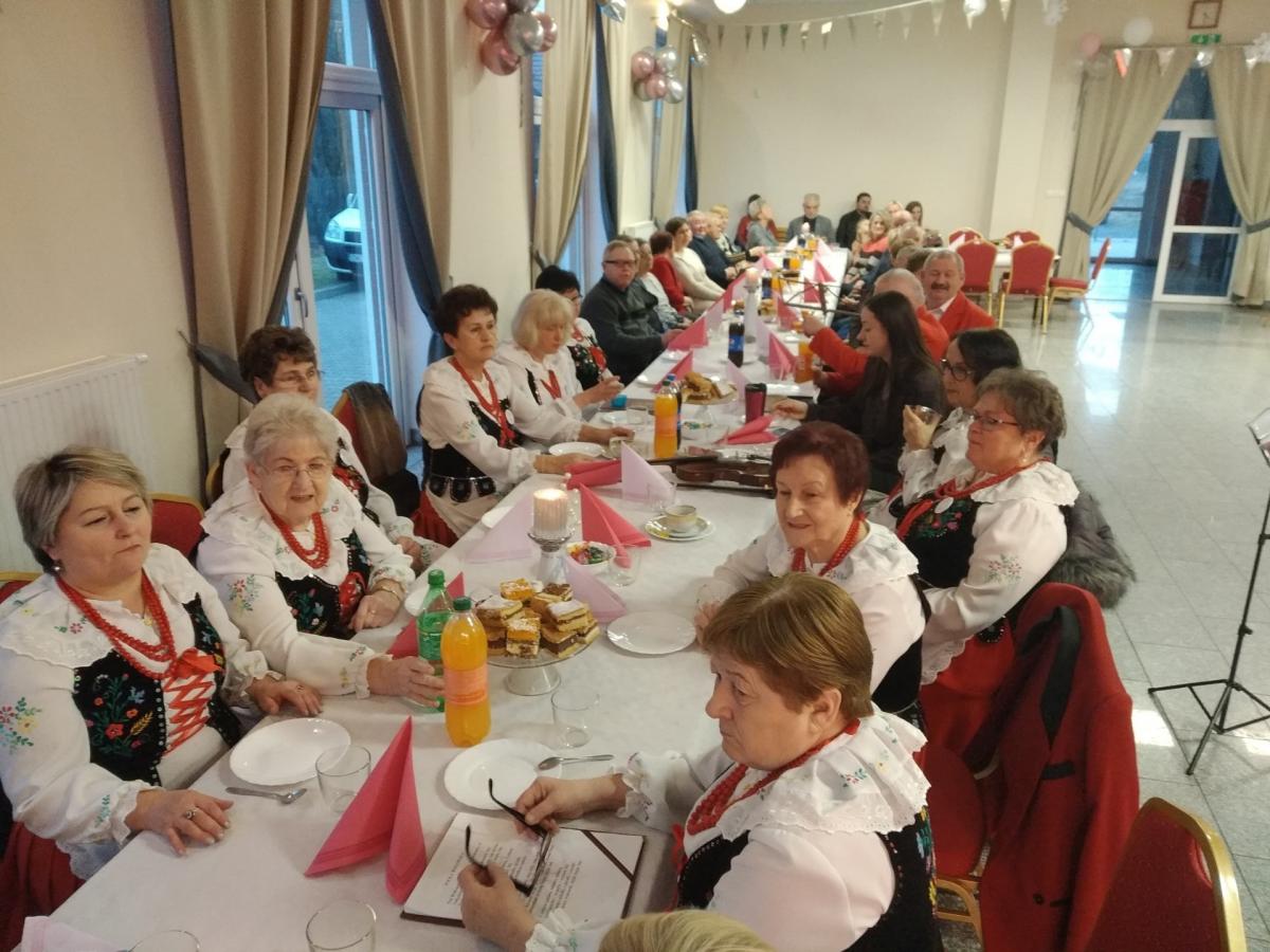 Świętują Dzień Babci i Dziadka w Mojęcicach [wideo]