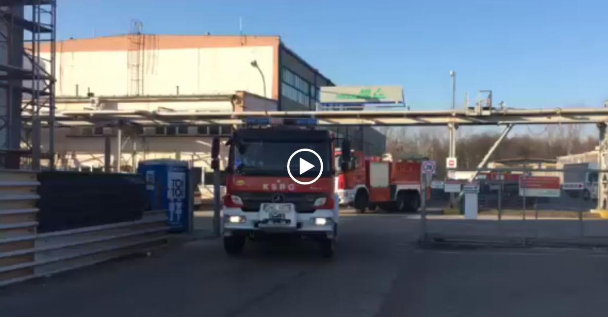 Akcja strażaków w Brzegu Dolnym przy ul. Sienkiewicza