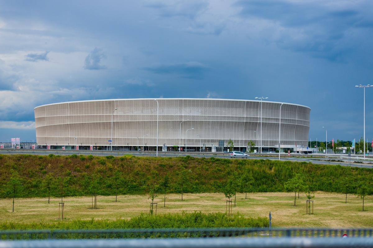 Już w grudniu kryte lodowisko na wrocławskim stadionie