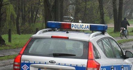 Mandat 500 zł za nietrzymanie kierownicy