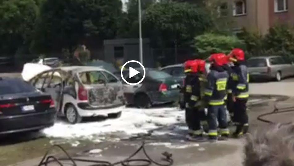 Z ostatniej chwili: Pożar na parkingu w Wołowie