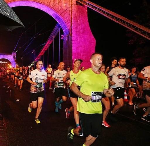 7. Nocny Wrocław Półmaraton. Wyniki biegaczy z powiatu wołowskiego