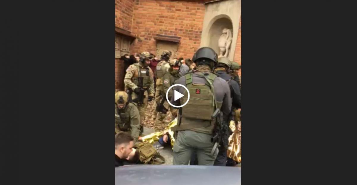 W Wołowie słychać strzały. Pokaz grup specjalnych w ramach Tactical Prison Rescue