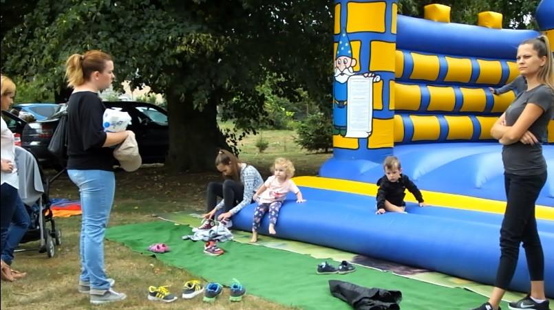 Piknik kościelny w Mojęcicach
