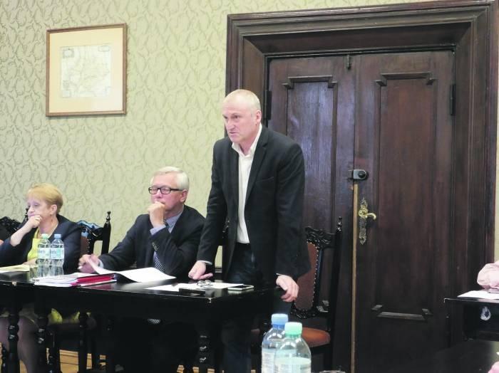Nie będzie cięcia pensji starosty!