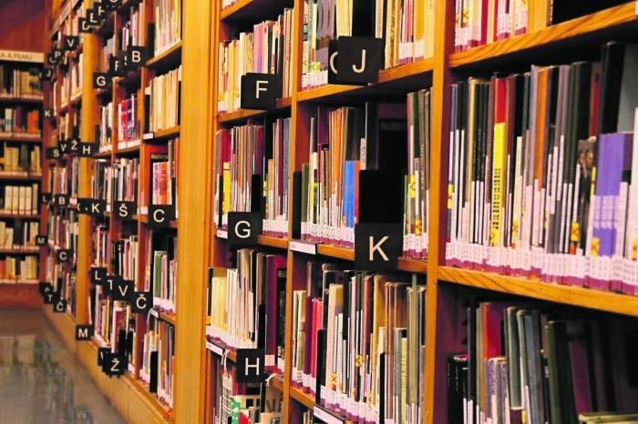Zamknieta biblioteka!
